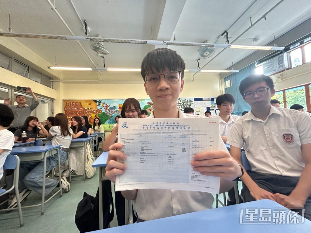 黃泓智成為超級狀元之一。林思明攝 黃泓智成為超級狀元之一。林思明攝