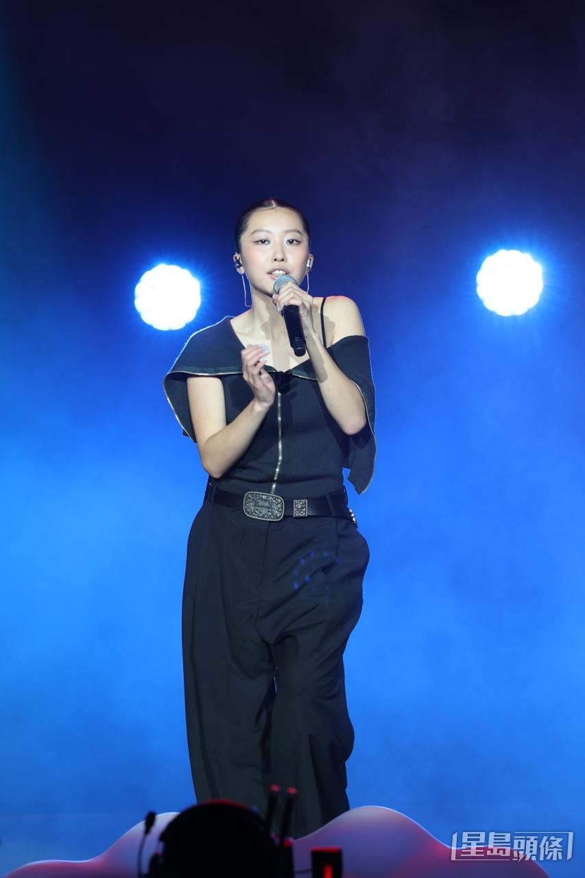 陳奕迅女兒陳康堤，首次登上拉闊舞台，表現淡定出色。