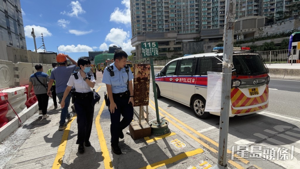 警員到場調查。 警員到場調查。