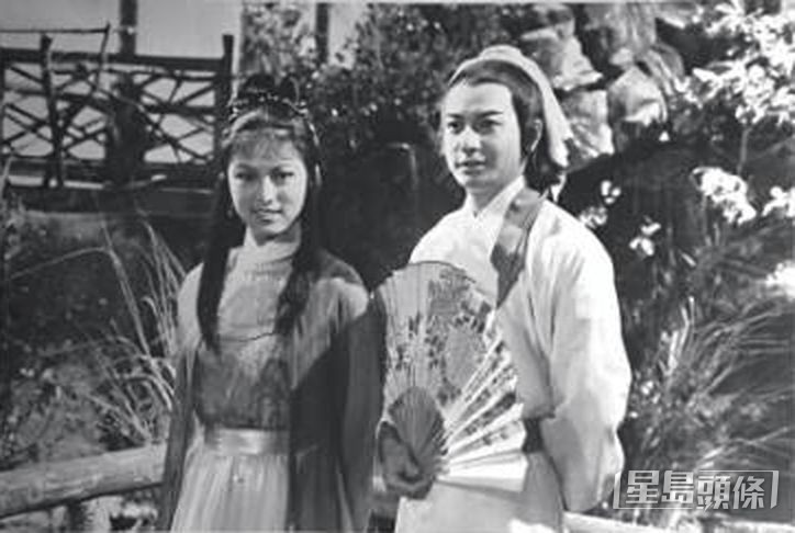 1979年，修哥和雪姐初次合作TVB劇《絕代雙驕》。