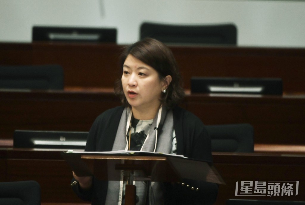 醫院管理局行政總裁李夏茵。