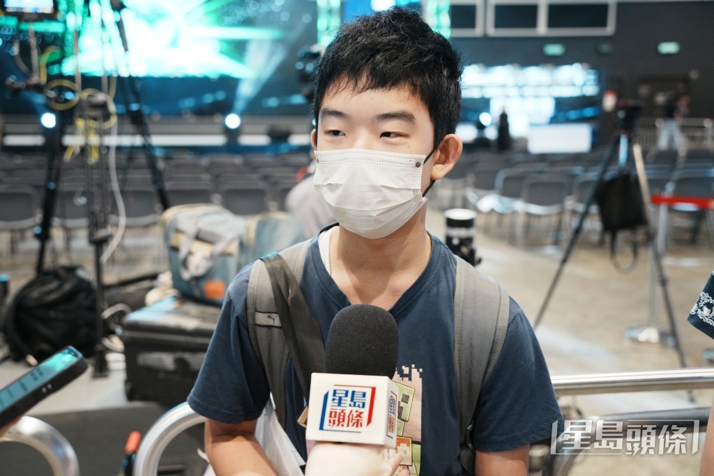 學生Cyrus專程入場感受氣氛及「取經」。 學生Cyrus專程入場感受氣氛及「取經」。