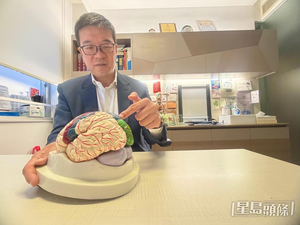 李可倫指,頭痛發作頻密或出現嘔吐可能是警號。 李可倫指,頭痛發作頻密或出現嘔吐可能是警號。