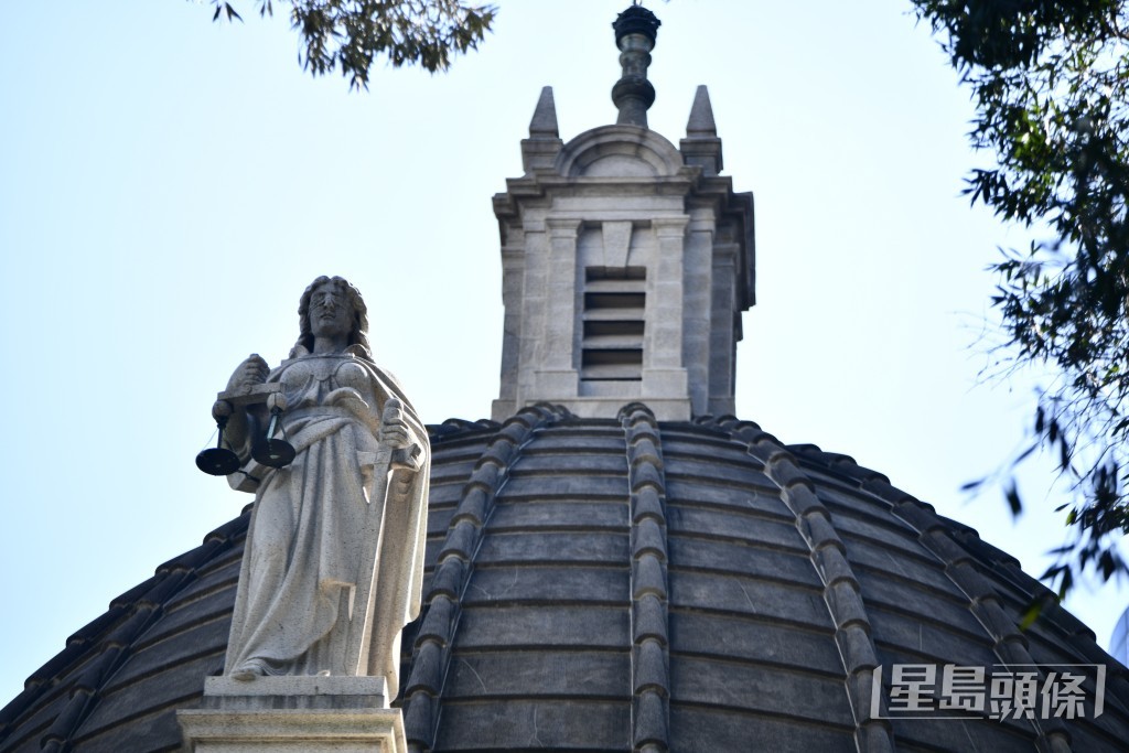 當《安排》明年1月生效後,內地判決並不會在香港自動生效,也不涉及中港兩地的執法人員跨境工作,毋須牽涉到內地執法單位來港執行判決。圖為香港終審法院。資料圖片 當《安排》明年1月生效後,內地判決並不會在香港自動生效,也不涉及中港兩地的執法人員跨境工作,毋須牽涉到內地執法單位來港執行判決。圖為香港終審法院。資料圖片