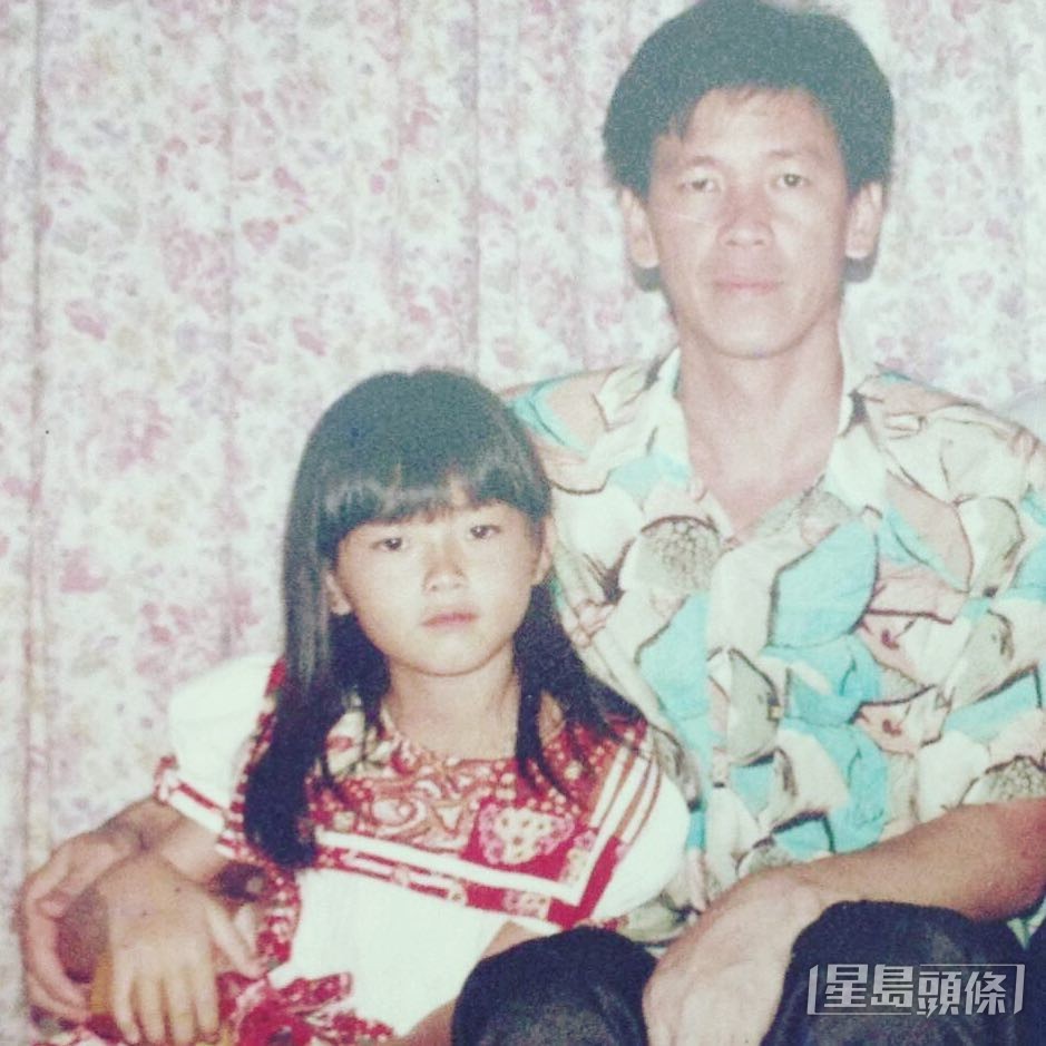 廖子妤父親一直在印尼工作,所以她很珍惜跟對方相聚時間。 廖子妤父親一直在印尼工作,所以她很珍惜跟對方相聚時間。