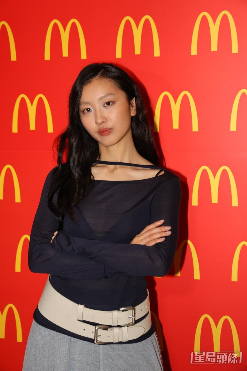 今次是康堤的處女演商場騷。 今次是康堤的處女演商場騷。