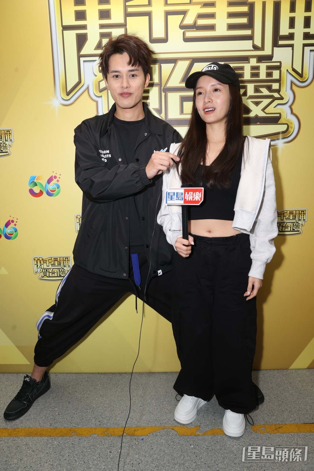 何廣沛也要演出耍劍。 何廣沛也要演出耍劍。