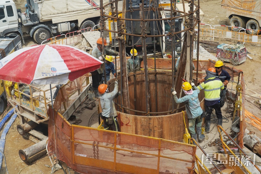 政府與建築物相關的工程額削減了8.3億元。資料圖片