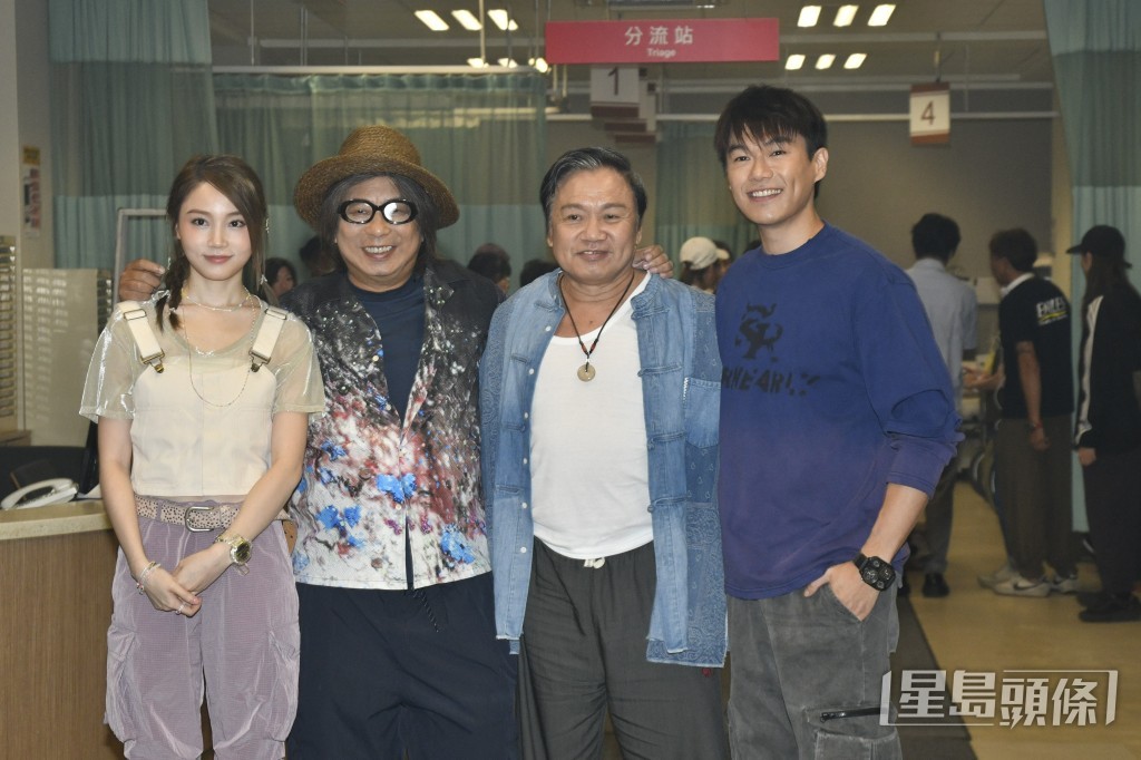 羅莽（右二）被同場的林敏驄笑指樣子不同了：「我以為劉以達嚟咗。」