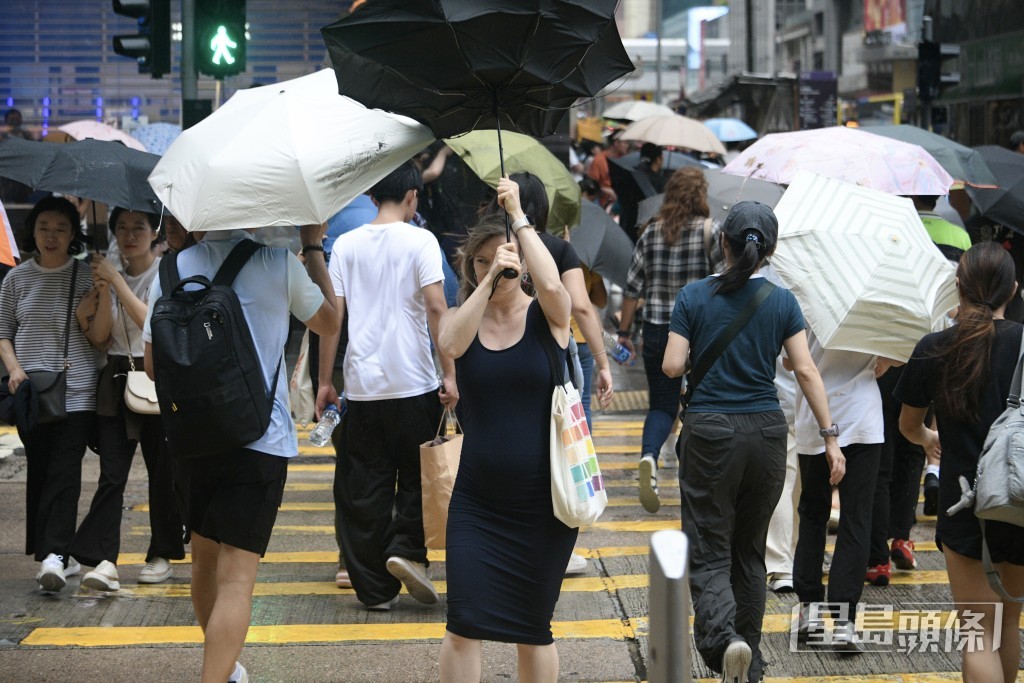 天文台料周六（28日）起連續8日有一兩陣雨。資料圖片