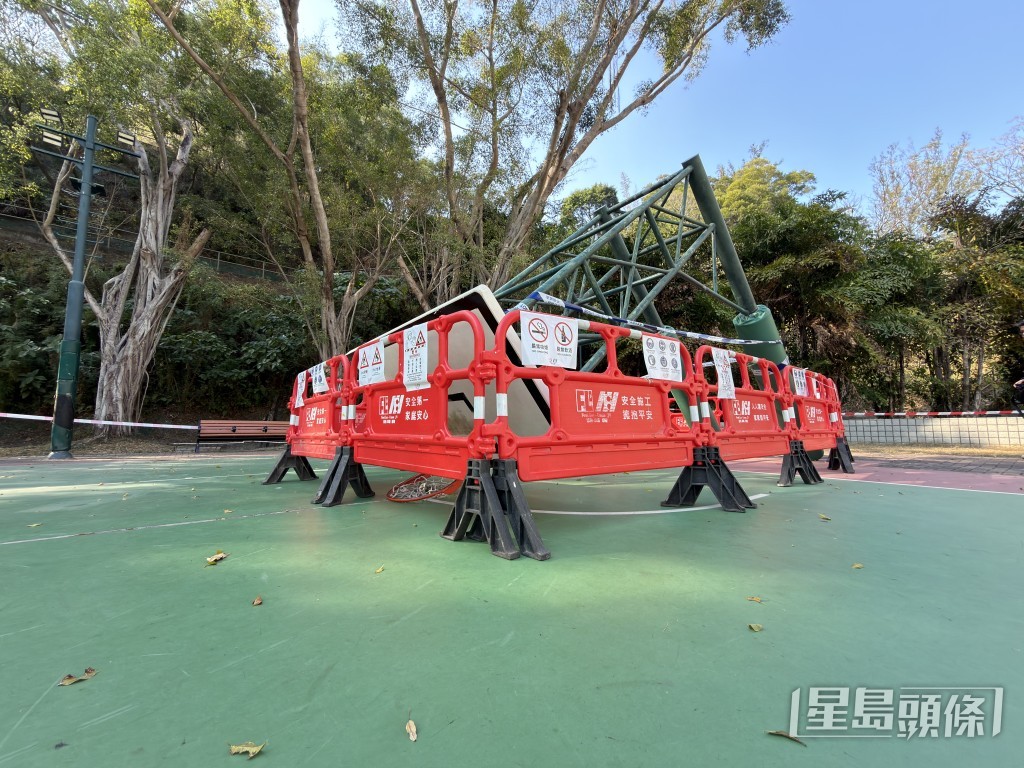 康文署表示正緊急安排更深入的調查,以確定事故原因及防止類似情況再次發生。 康文署表示正緊急安排更深入的調查,以確定事故原因及防止類似情況再次發生。