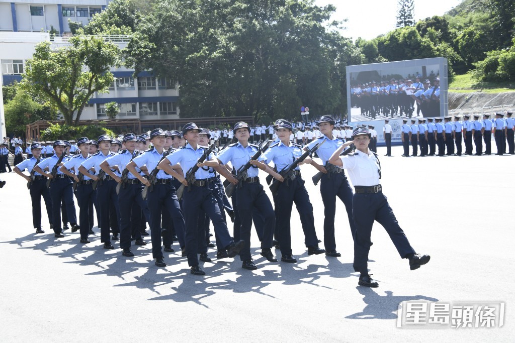 警察学院今（14 日）举行结业会操，共有名29名督察及164名见习督察接受检阅。