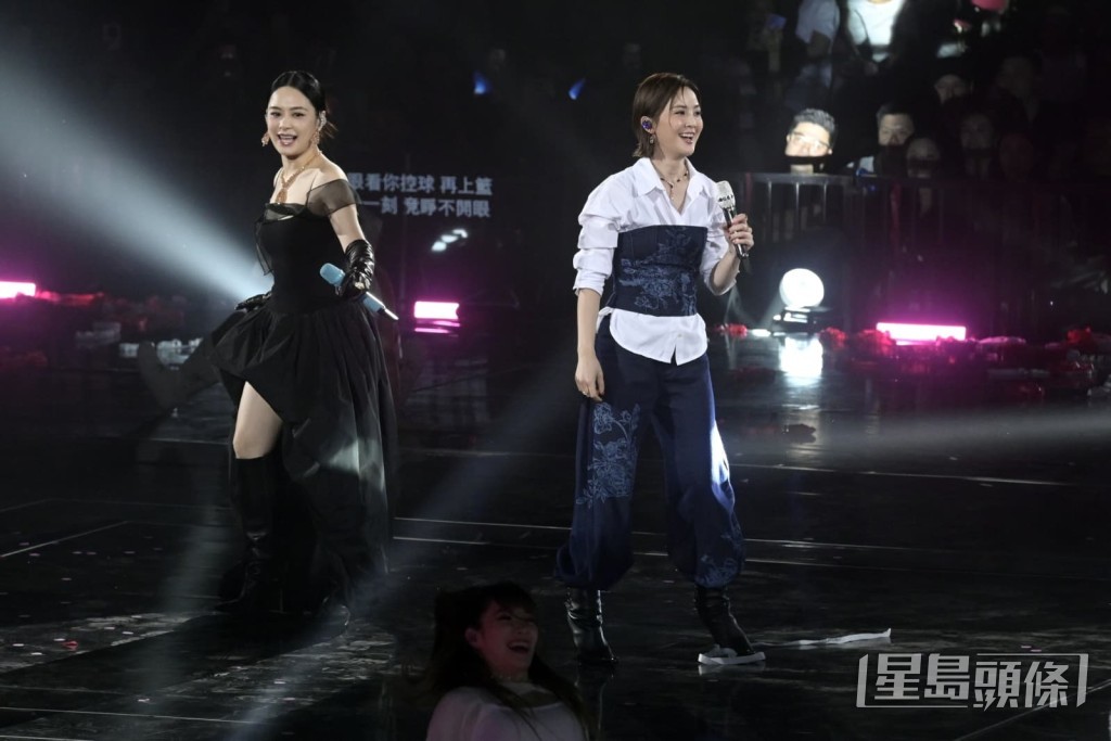 Twins合體演出。