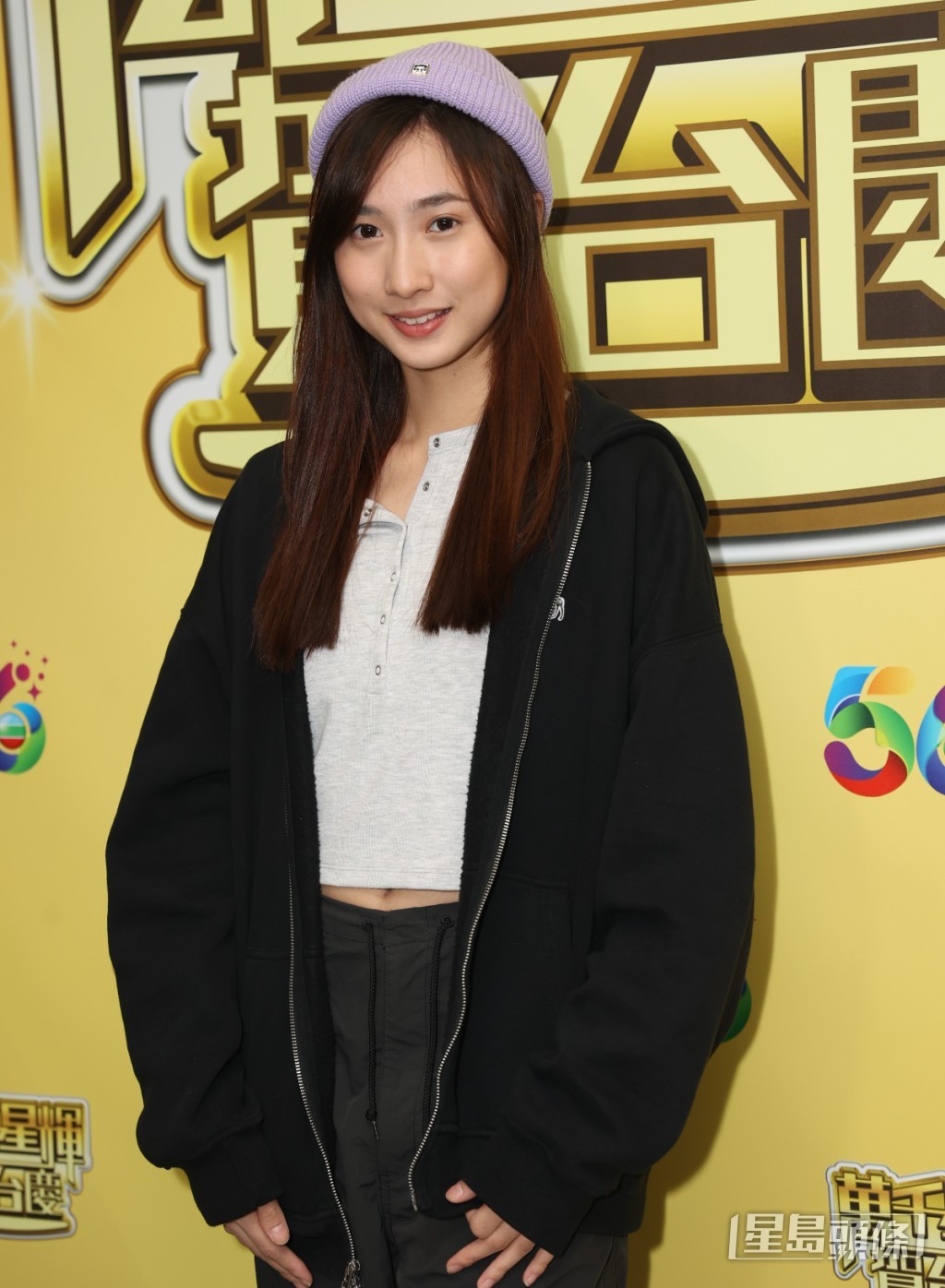 鍾柔美Yumi 與炎明熹及及詹天文到電視城為台慶表演進行綵排。
