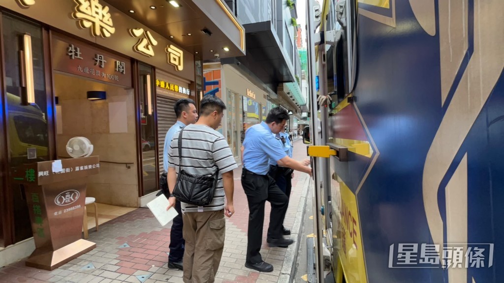 警員到場調查。蔡楚輝攝 警員到場調查。蔡楚輝攝