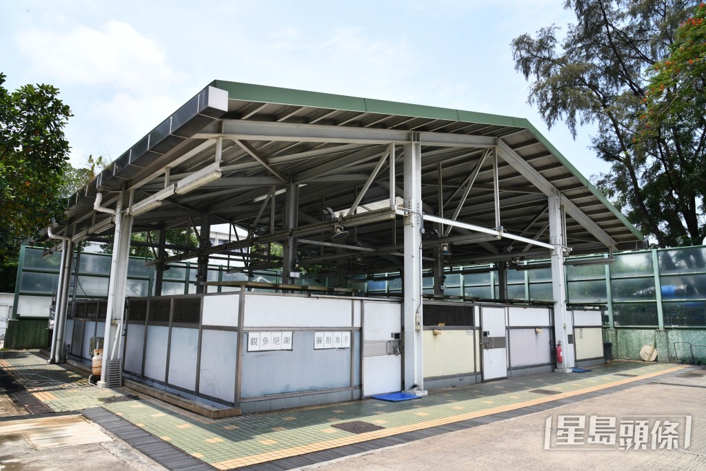 現時全港設有4個動物管理中心,負責處理狗隻檢疫、治療等事宜。 現時全港設有4個動物管理中心,負責處理狗隻檢疫、治療等事宜。
