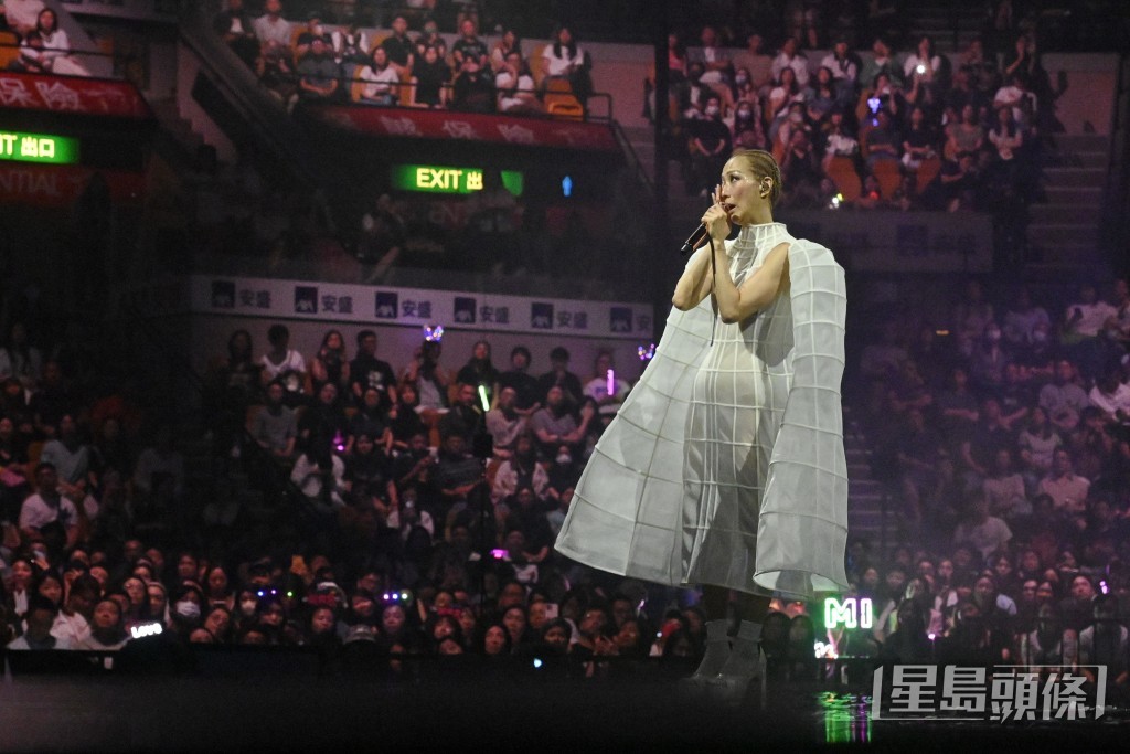 12) 白色小天使：Lu Chen Haute Couture
