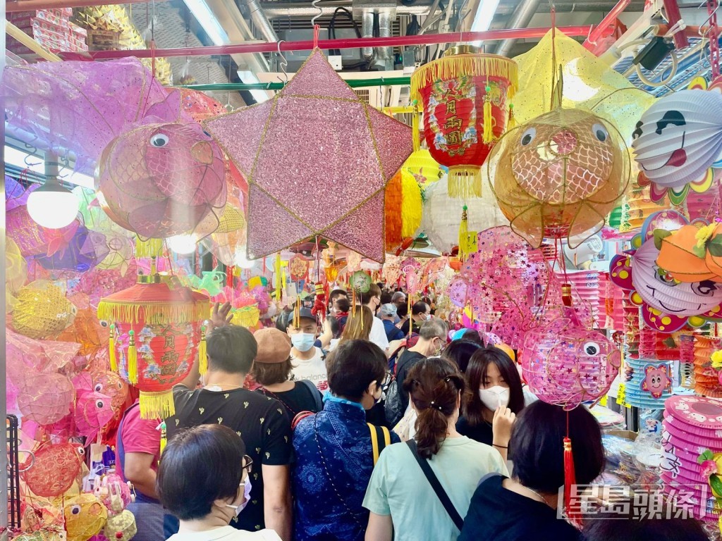 元朗大橋街市燈籠街