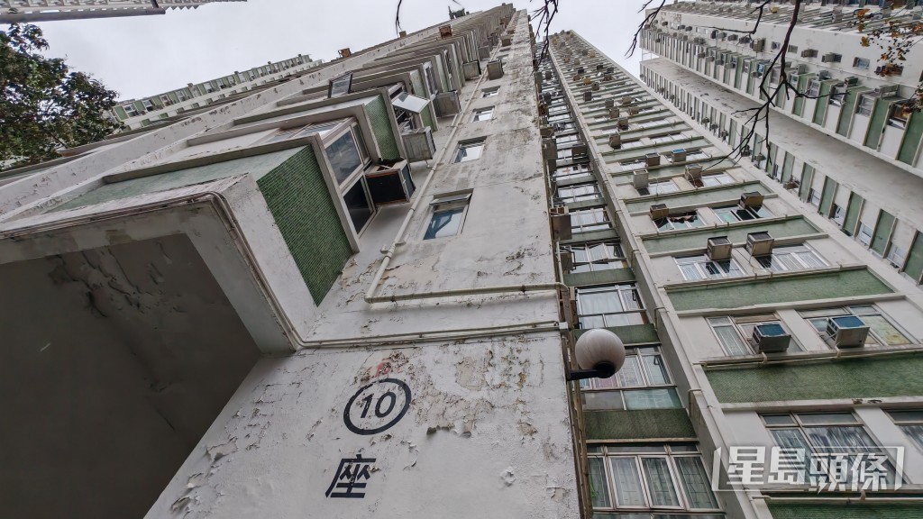 現場為鰂魚涌南豐新邨10座。