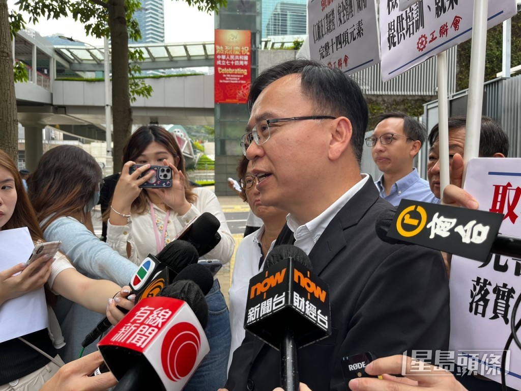 工聯會理事長、立法會議員黃國認為本港潛在勞動力未能充分釋放，教育及培訓工作亦未能與產業發展匹配。黃子龍攝