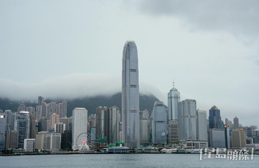 本港連日暴雨,有跑手擔心比賽受影響而取消。 本港連日暴雨,有跑手擔心比賽受影響而取消。