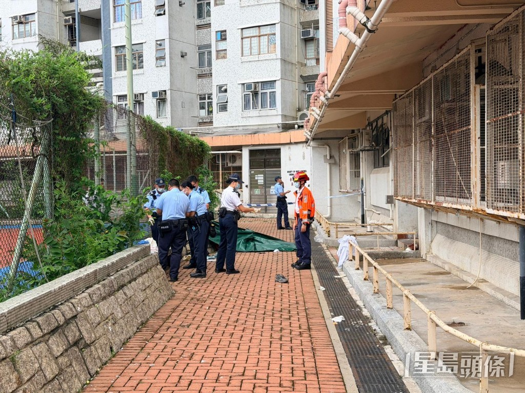 消防接報到場。梁國峰攝 消防接報到場。梁國峰攝