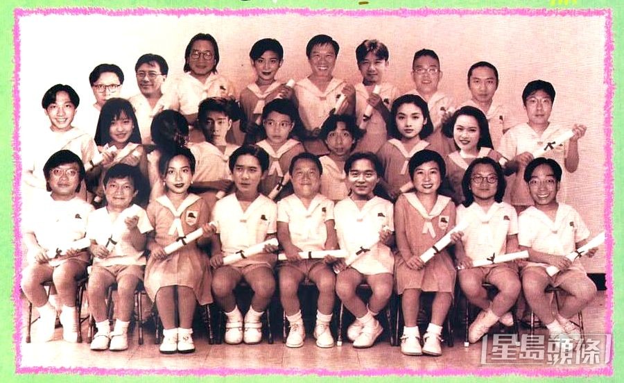 當年UFO電影公司三部重頭戲宣傳海報，鄧一君（中排左），前排有巨星劉嘉玲、梁朝偉、曾志偉、張國榮。