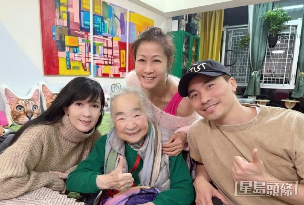 黃劍文和周慧敏好錫小金子。