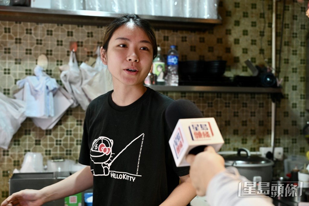 港式小食店員工陳小姐。