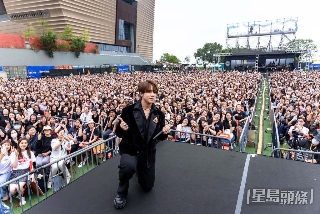 姜濤有唔少姜糖。 姜濤有唔少姜糖。