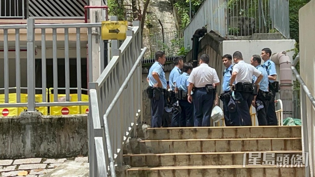 警員到場調查。楊偉亨攝