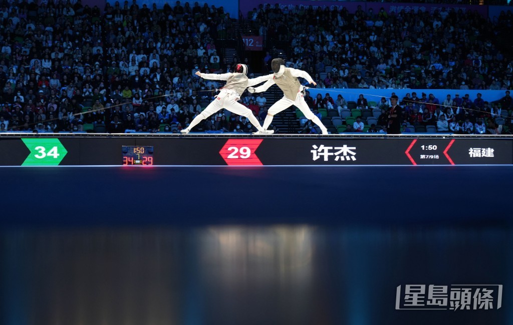 男子花劍團於十五運會奪得男子花劍團體金牌。吳艷玲攝