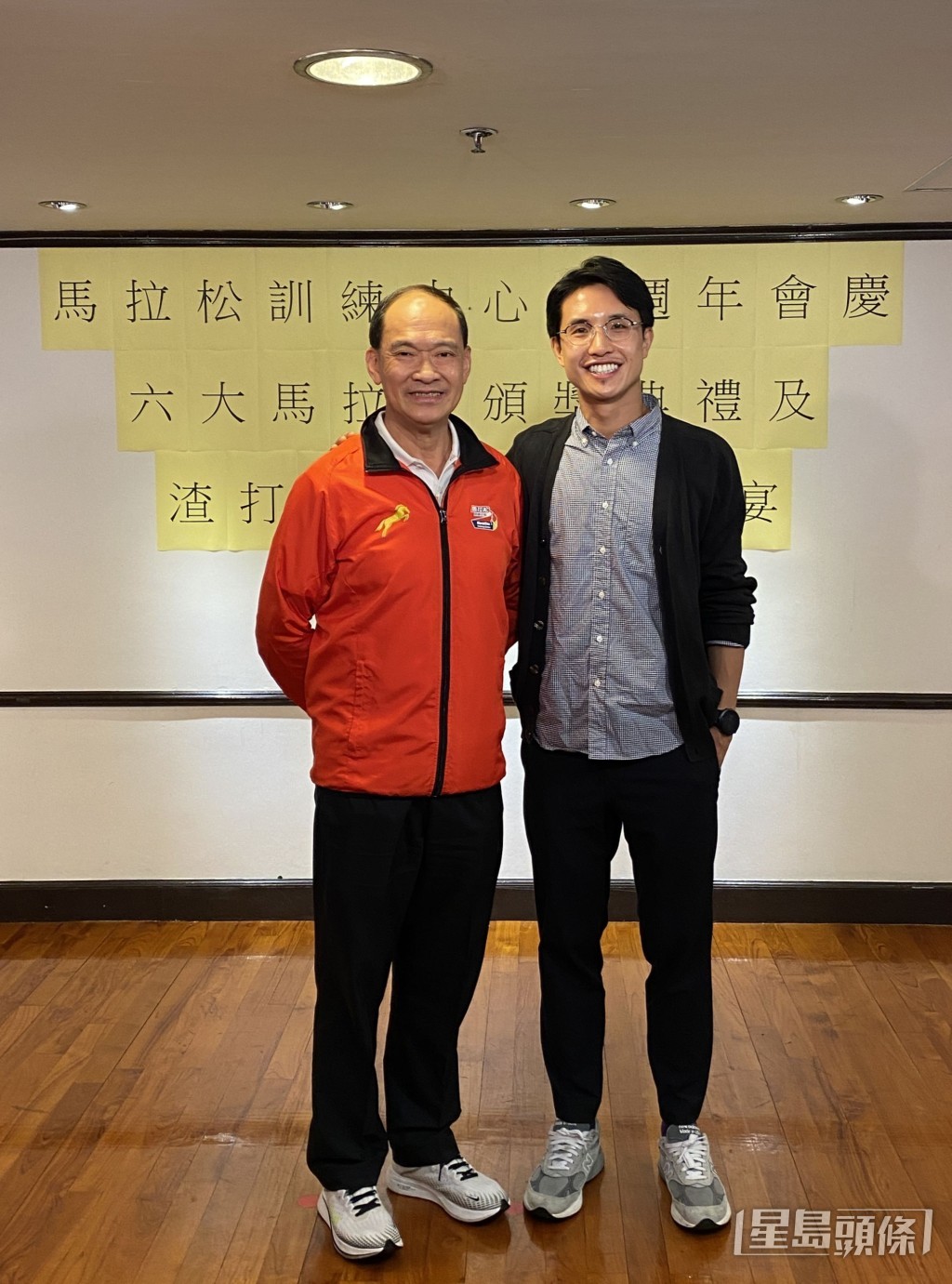 呂偉強（右）師承金牌教練馮華添（左），感謝對方為他打開Sub3的大門。 受訪者提供