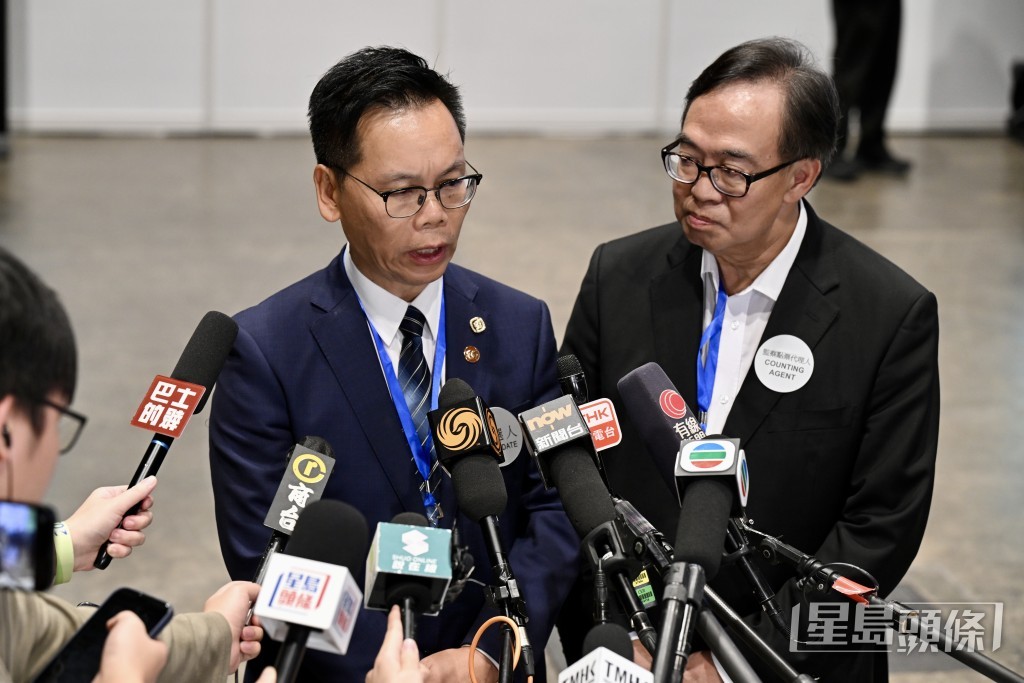 工程界當選人、經民聯卜國明(左)。 工程界當選人、經民聯卜國明(左)。