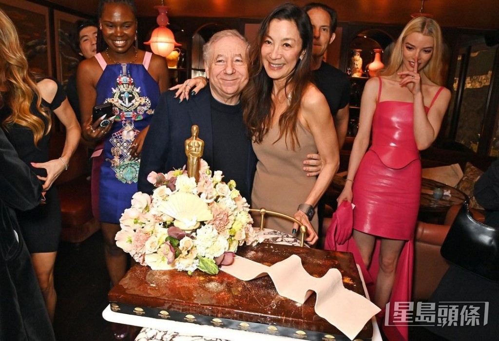 法拉利前CEO老公Jean Todt一直都好支持楊紫瓊發展演藝事業。 法拉利前CEO老公Jean Todt一直都好支持楊紫瓊發展演藝事業。