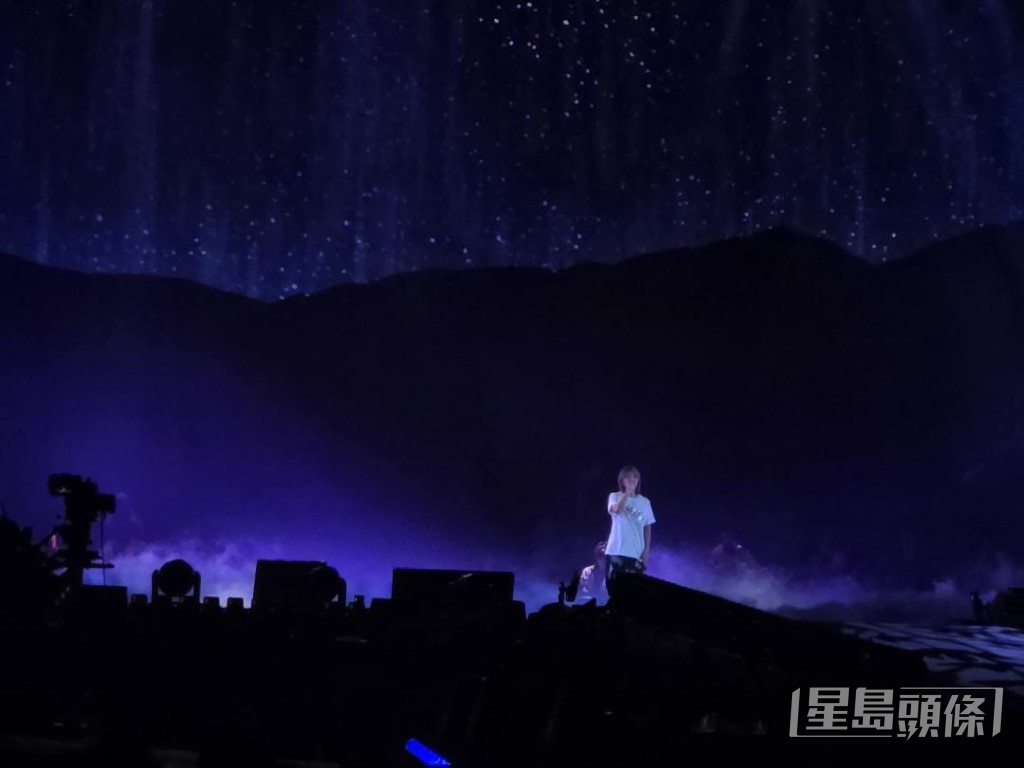 最後她謝謝！香港！