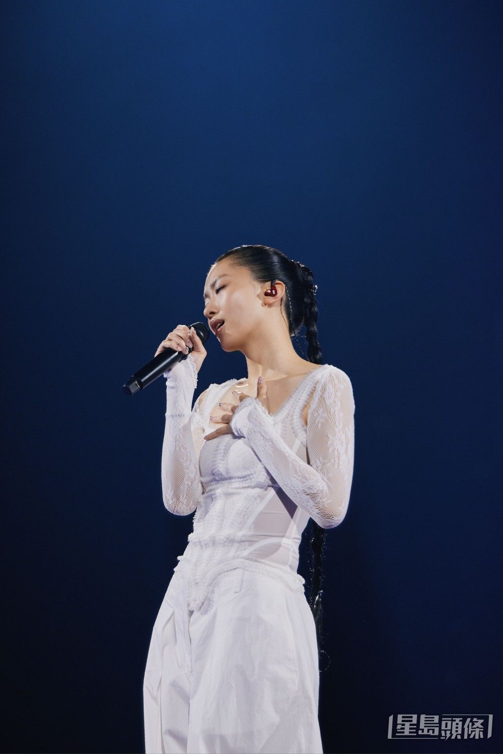 陳康堤月前在華納家族演唱會《WM!GO!》中表現淡定。 陳康堤月前在華納家族演唱會《WM!GO!》中表現淡定。
