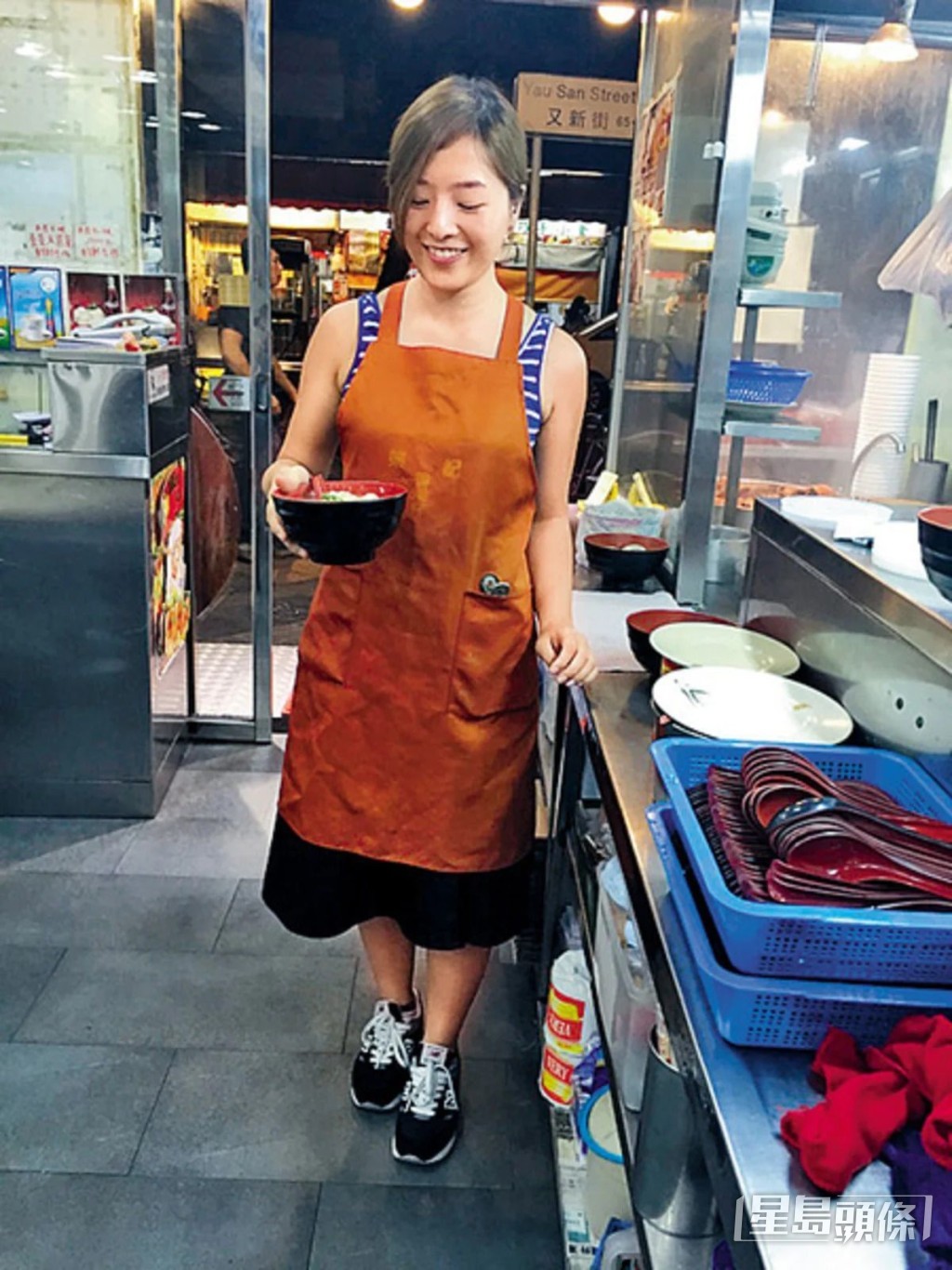 李亦喬2015年以元朗一間牛雜檔太子女的身份參選港姐,而有「牛雜妹」綽號。 李亦喬2015年以元朗一間牛雜檔太子女的身份參選港姐,而有「牛雜妹」綽號。