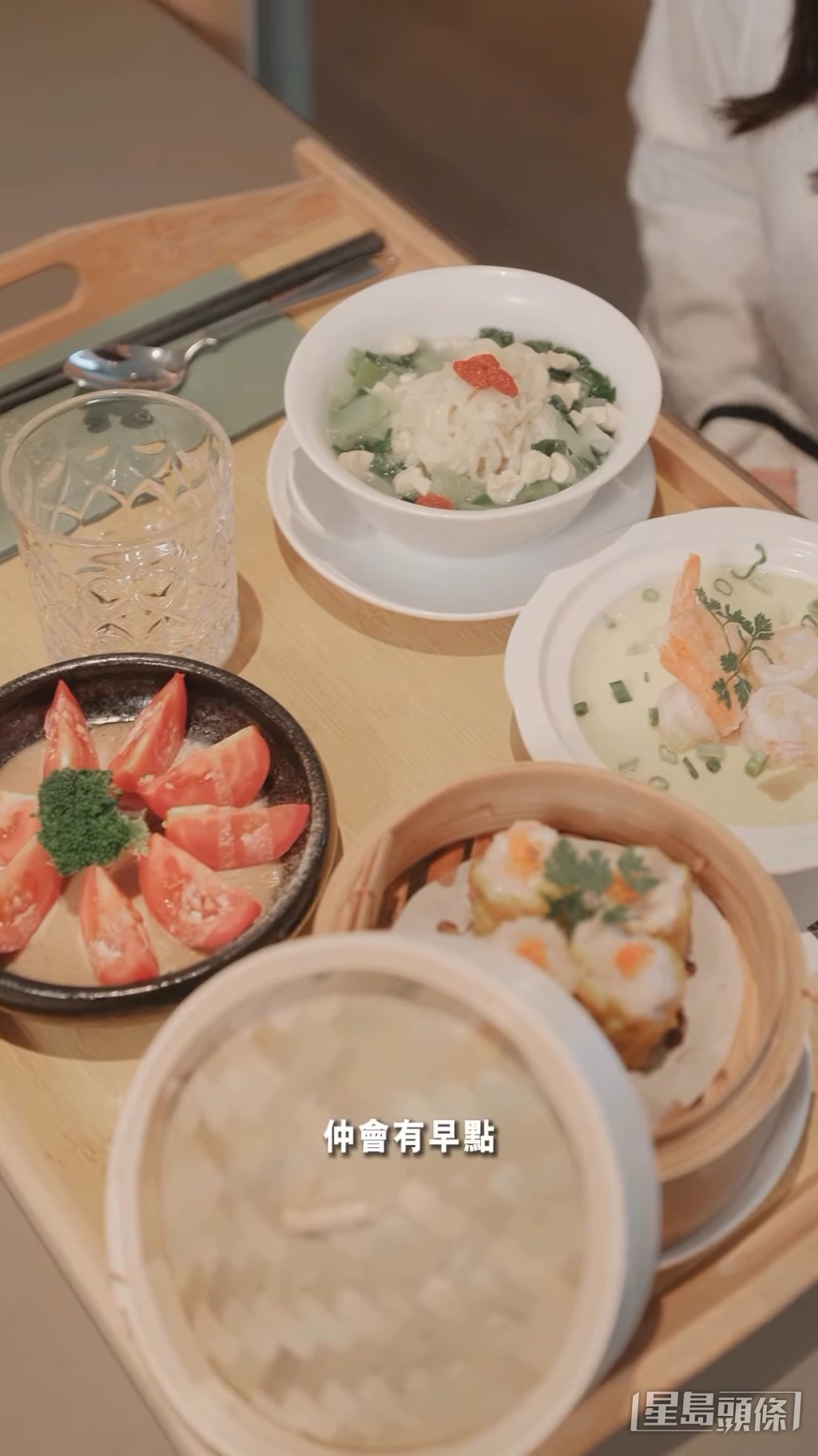 月子餐好豐富。