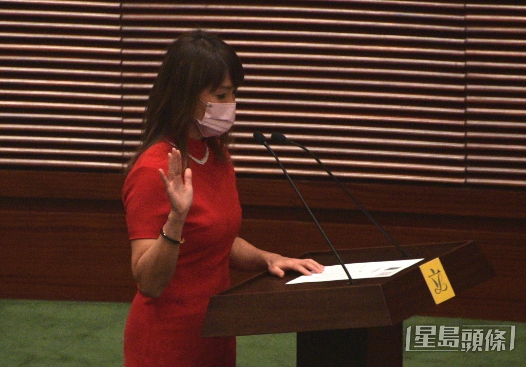 本身是律師的江玉歡，4年前以政治素人身份躋身議會。資料圖片