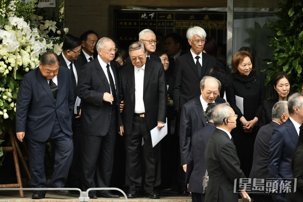 政商界人士陆续离场。 政商界人士陆续离场。