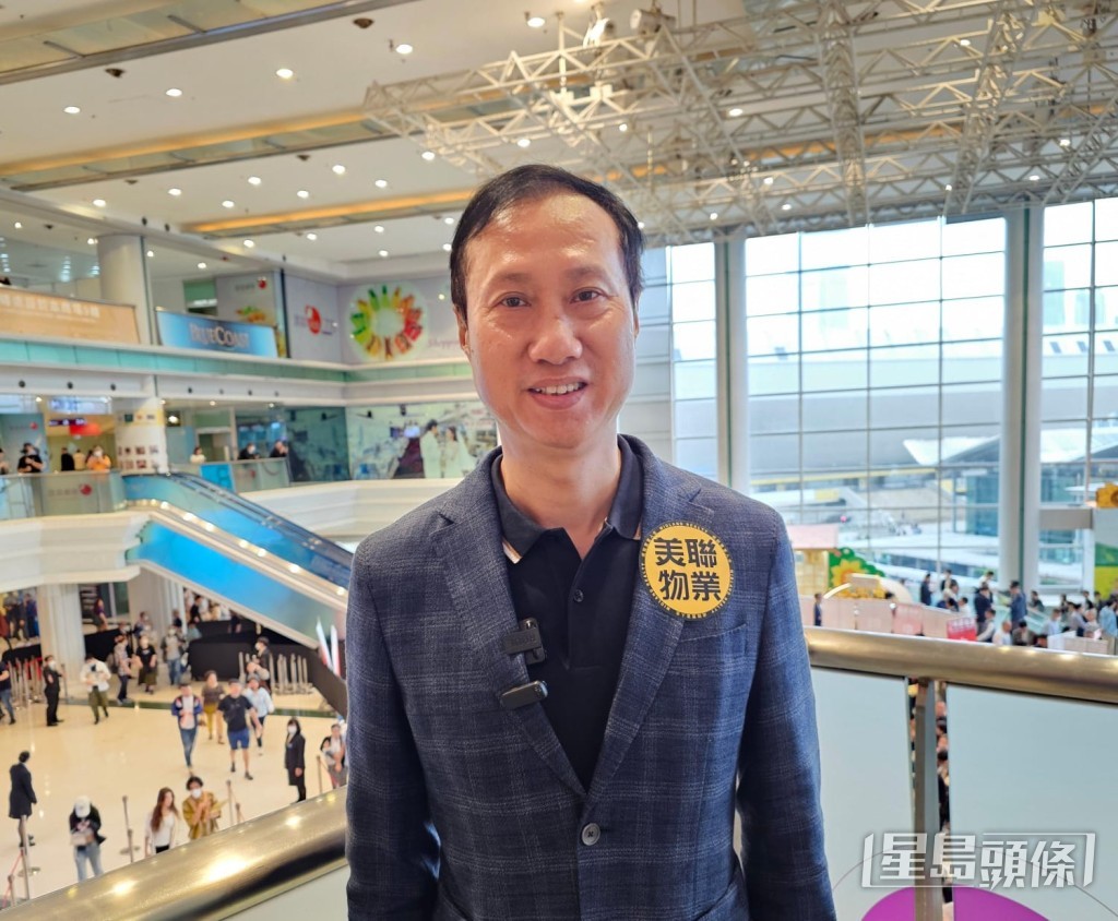 美聯住宅部行政總裁布少明指,項目自收票以來反應熱烈,首批單位可望即日沽清。 美聯住宅部行政總裁布少明指,項目自收票以來反應熱烈,首批單位可望即日沽清。