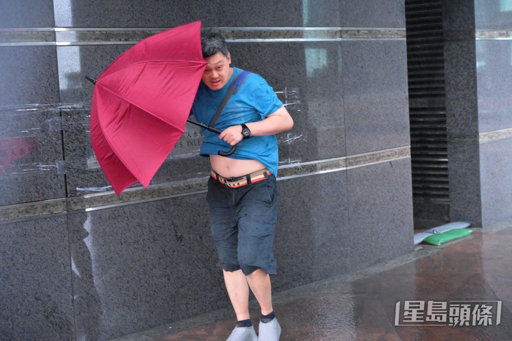颱風紅霞襲港市面情況。 颱風紅霞襲港市面情況。