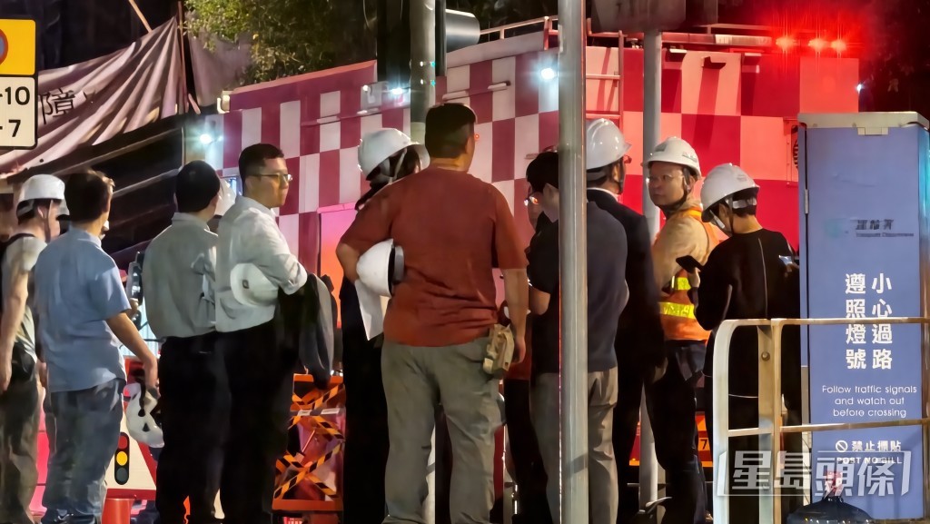 勞工處人員入夜後繼續在場徹查。黃文威攝