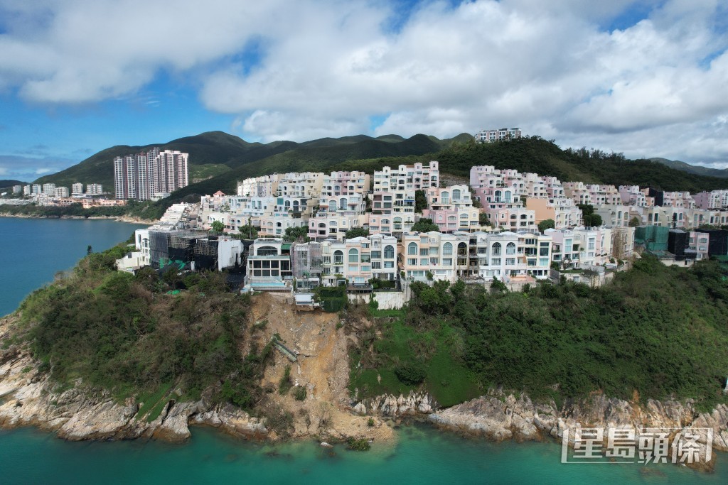 紅山半島發生山泥傾瀉令三間獨立屋受影響。梁國峰攝 紅山半島發生山泥傾瀉令三間獨立屋受影響。梁國峰攝