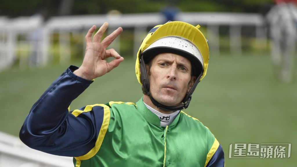 布文昨朝專誠出現替「特別美麗」出試，充滿誠意。