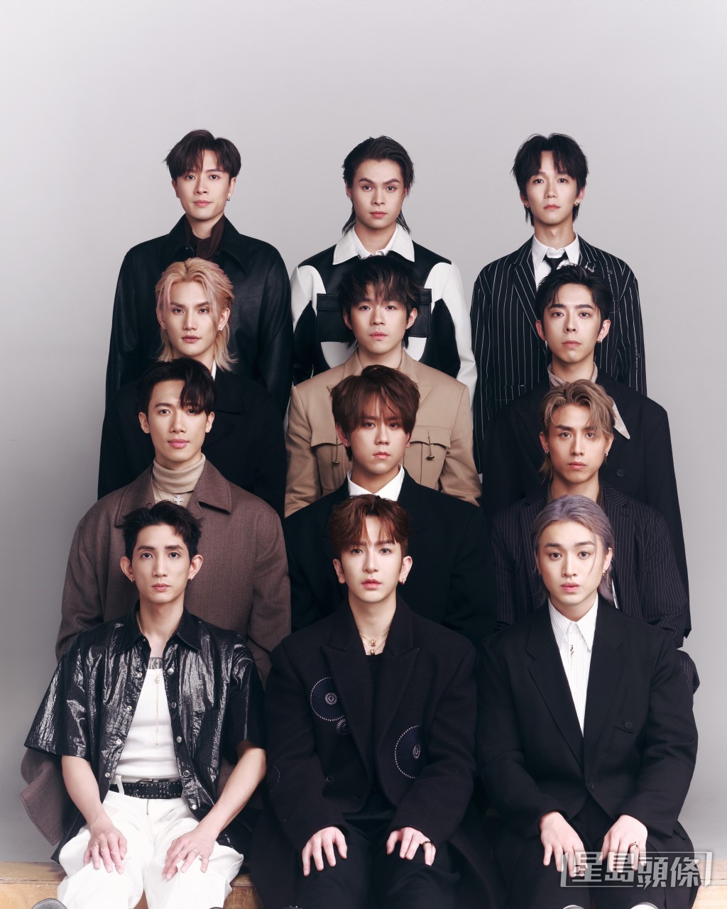 年度风云歌手MIRROR。 年度风云歌手MIRROR。