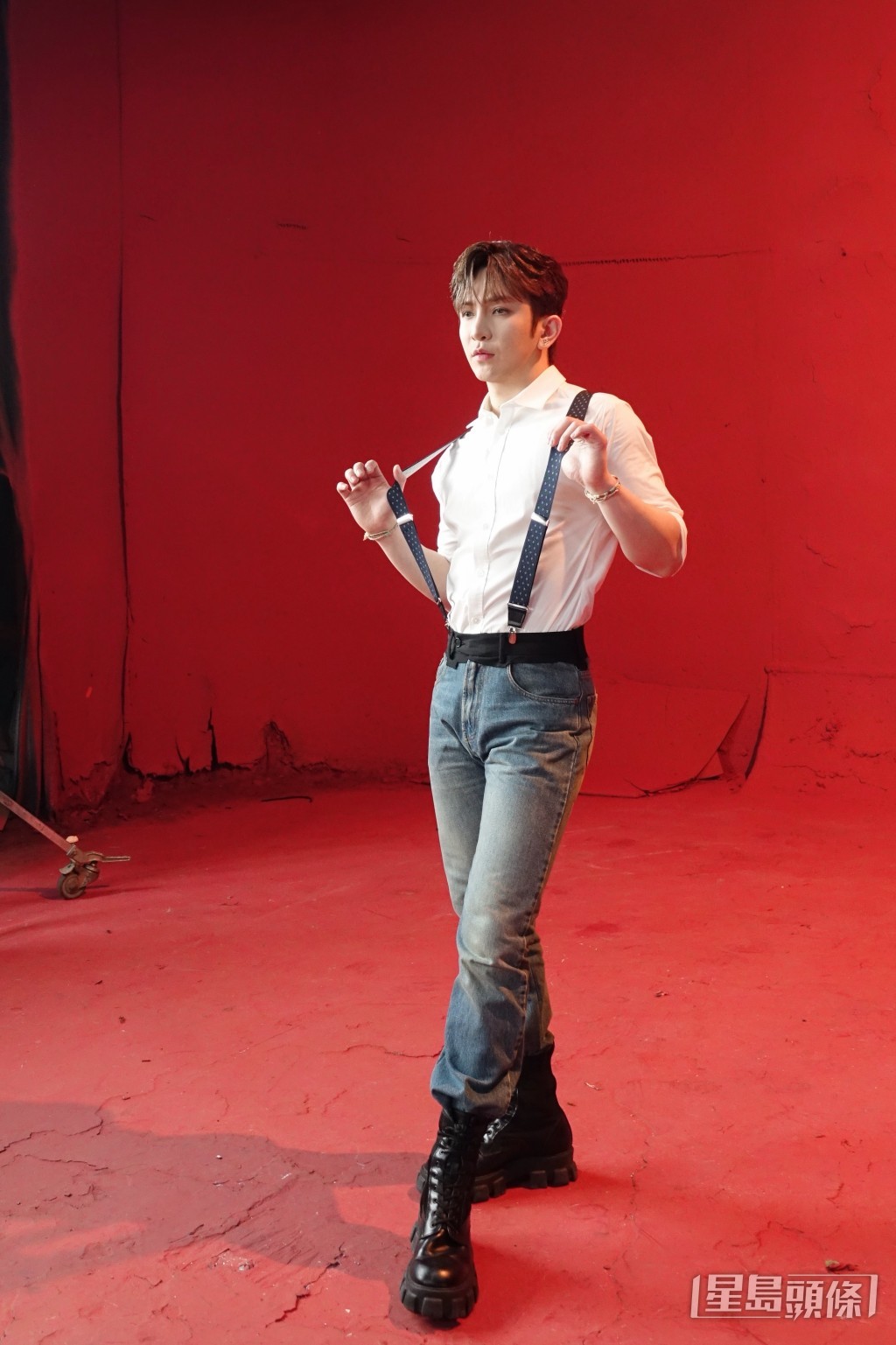 如何自信又優雅地散發自身魅力去追求心儀對象。