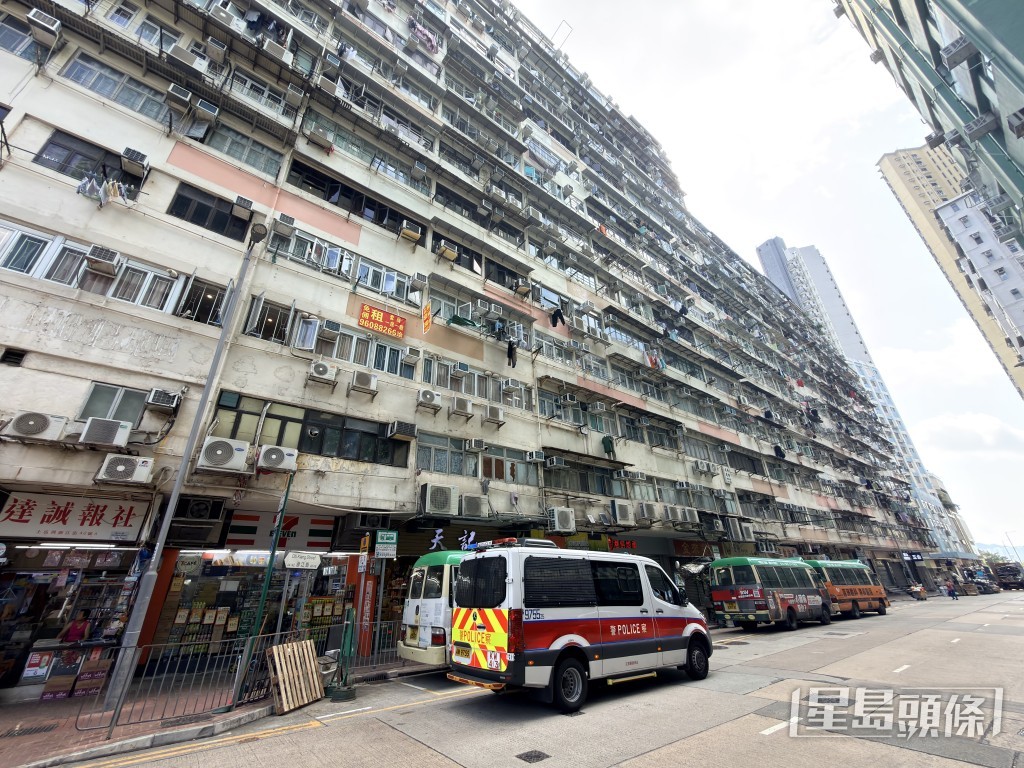 案發現場益豐大廈。梁國峰攝 案發現場益豐大廈。梁國峰攝