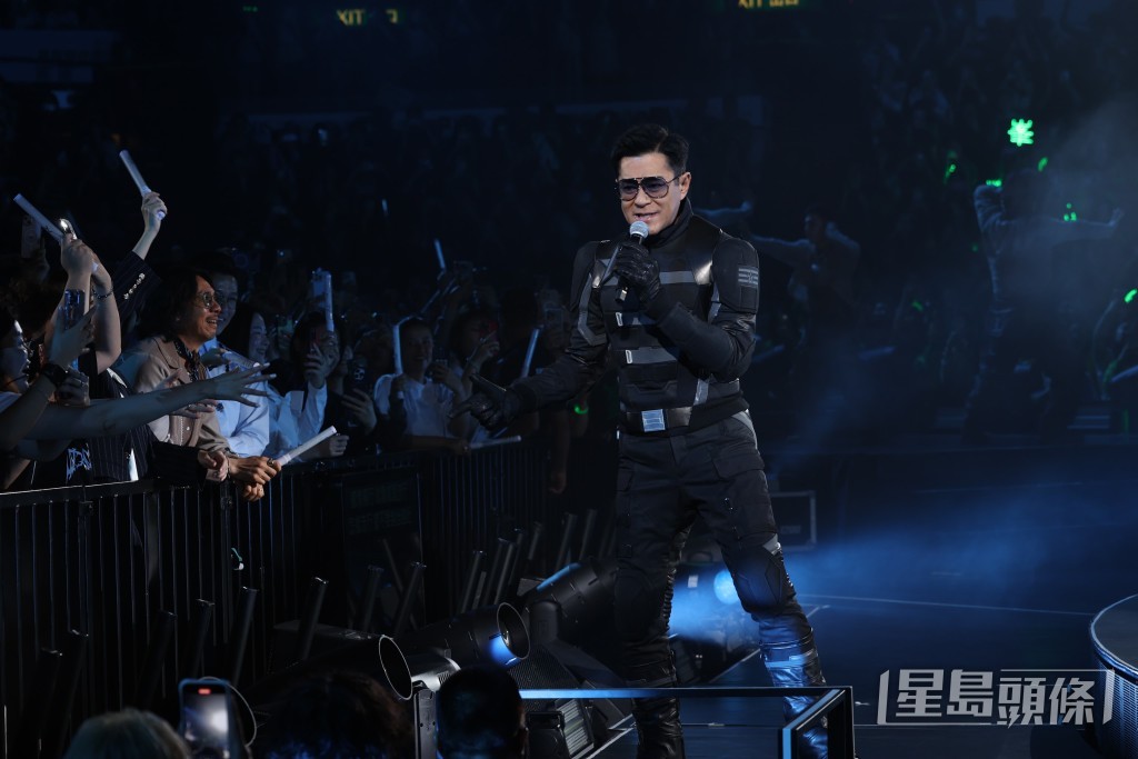 古天樂昨晚開金口現場演唱《今期流行》、《男朋友》及《天命最高》。